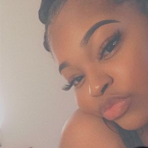 Meet your Posher, Precious